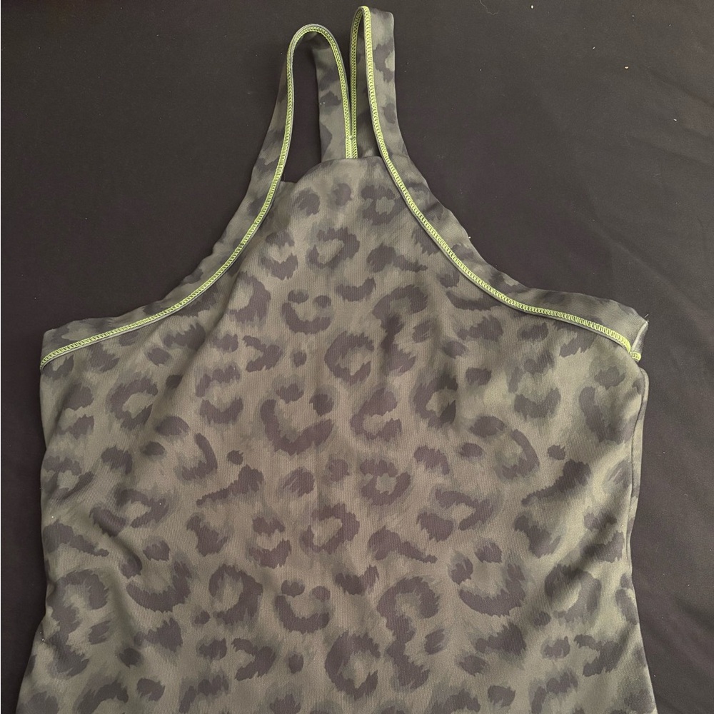 ASOS sports bra Size 4